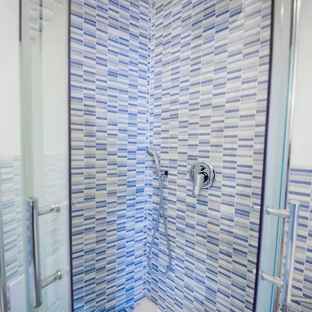 فندق مبيت وإفطار Borgo Marino 3*