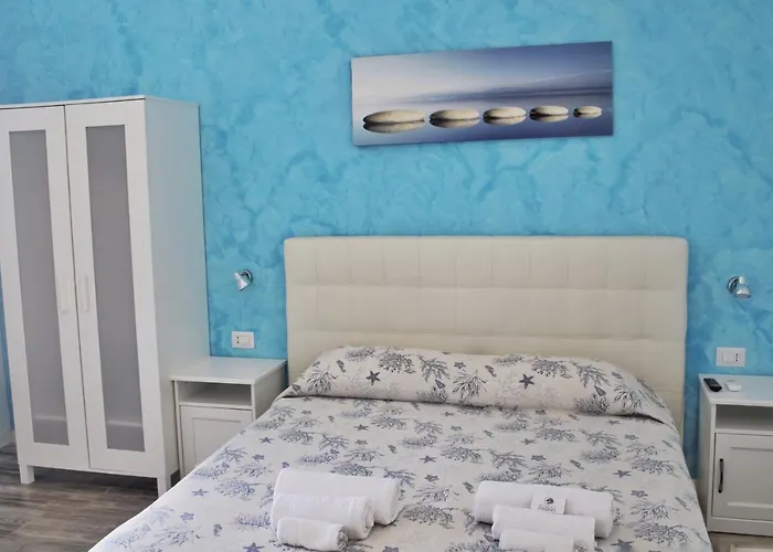 فندق مبيت وإفطار Borgo Marino 3*