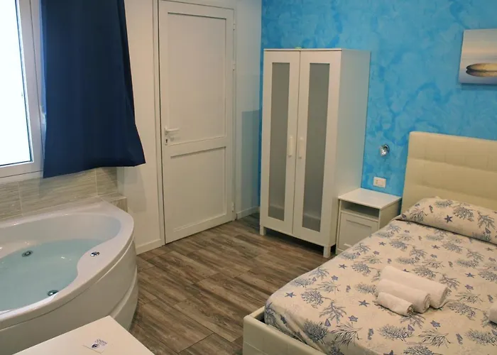 Borgo Marino تْشيفالو