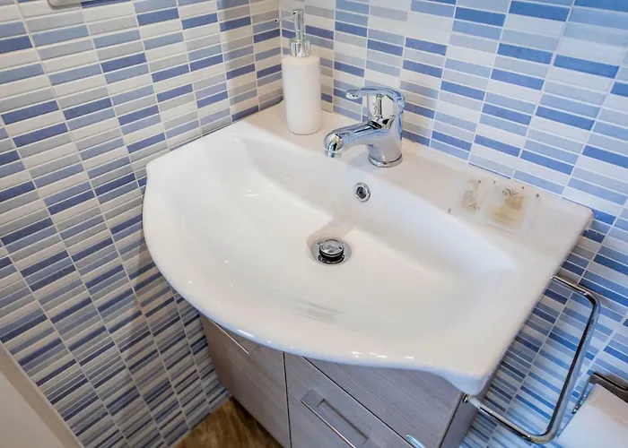 Borgo Marino Alojamento de Acomodação e Pequeno-almoço 3*