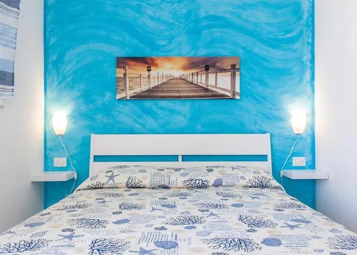 Borgo Marino فندق مبيت وإفطار تْشيفالو